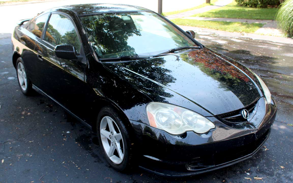 Picture of black RSX.