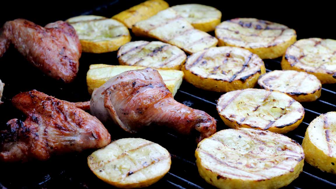 Picture of squash and chicken grilled.